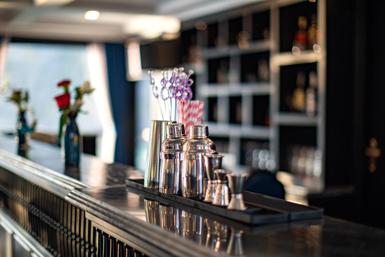 Hotel Rosy Cruises à Hạ Long Extérieur photo