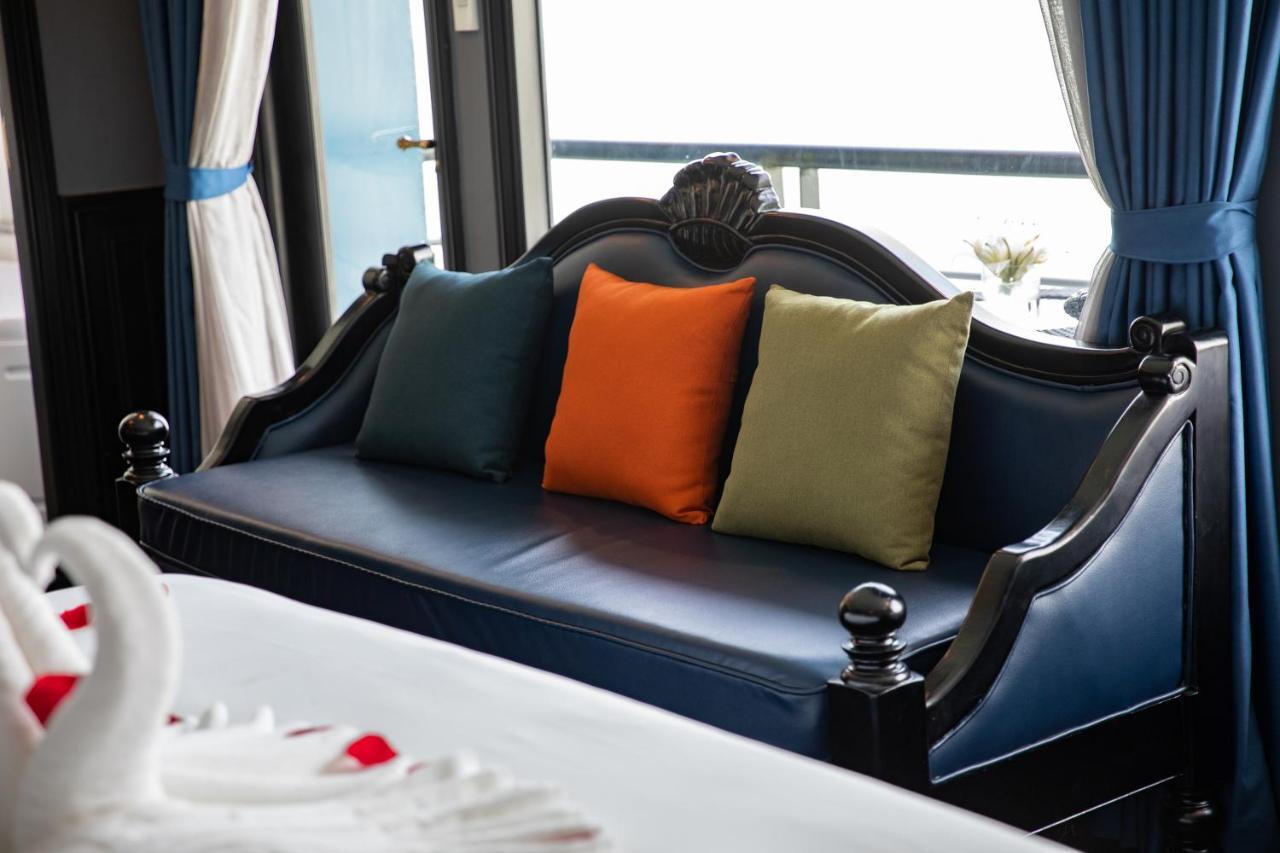 Hotel Rosy Cruises à Hạ Long Extérieur photo
